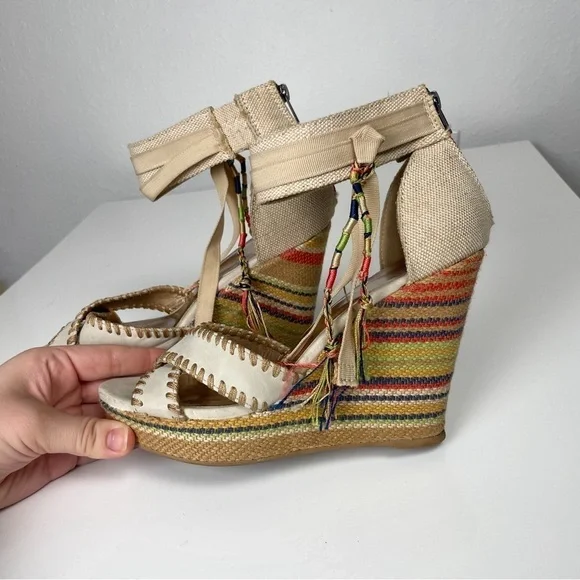 BKE Sole, colorful boho summer fabric wedge estimated sz. 8 - Picture 9 of 13